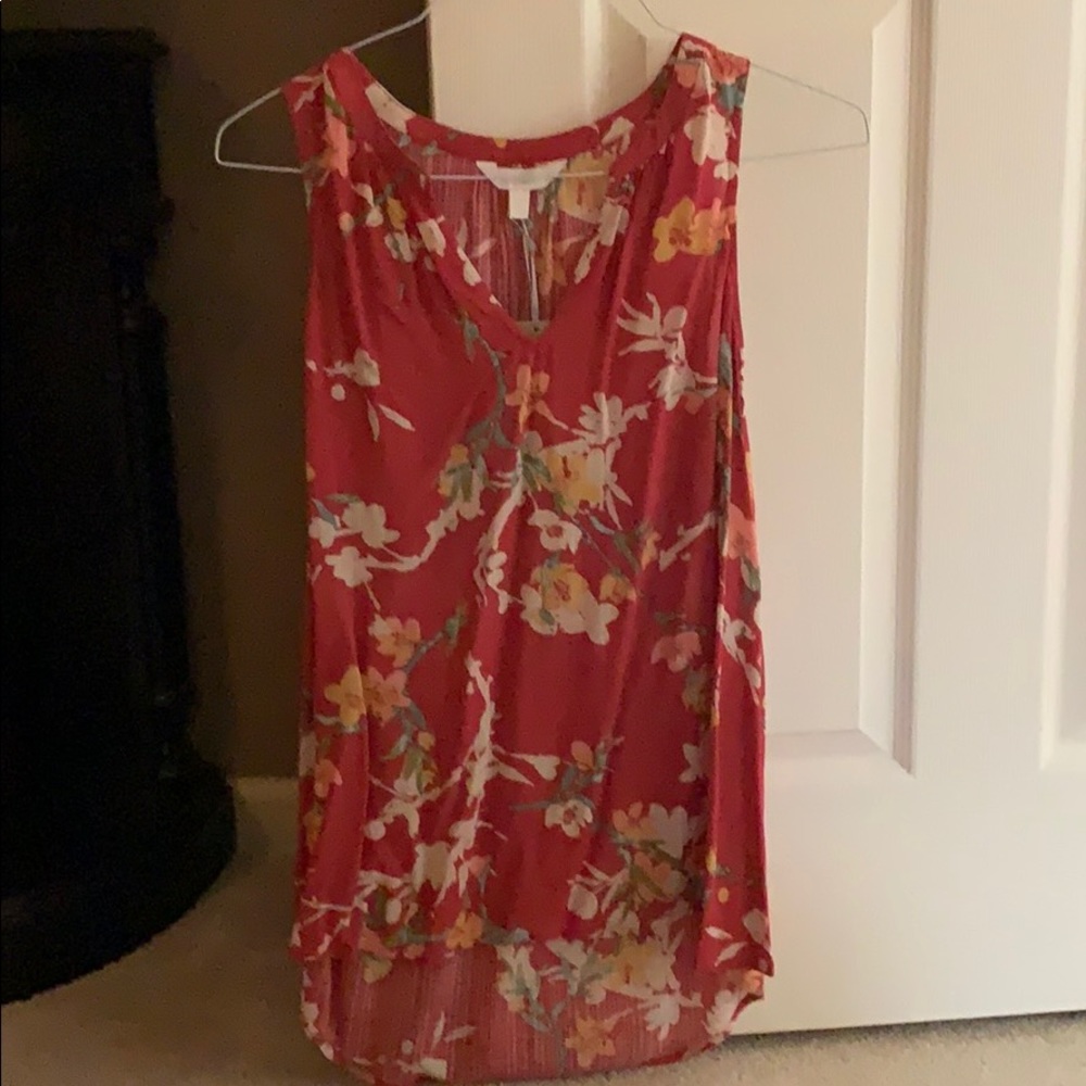 Maternity sleeveless blouse